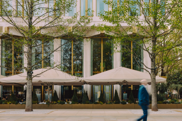 CARBONE LONDON INTRODUCES LUNCH SERVICE AND OPENS SEASONAL TERRACE
